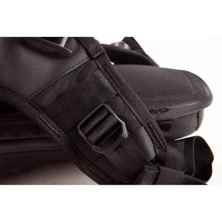 Klim ARSENAL XC 5L Stealth Black hydration backpack