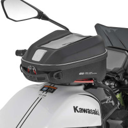 Givi TANKLOCK ST611+ 6-liter tank bag 2
