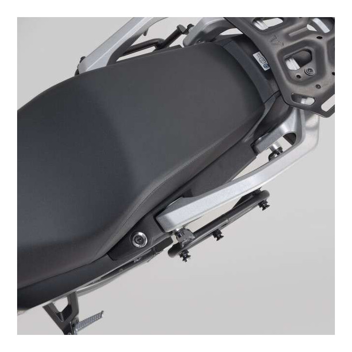 Écarteur gauche SW-Motech SLC Honda XL750 Transalp (HTA.01.070.10000)