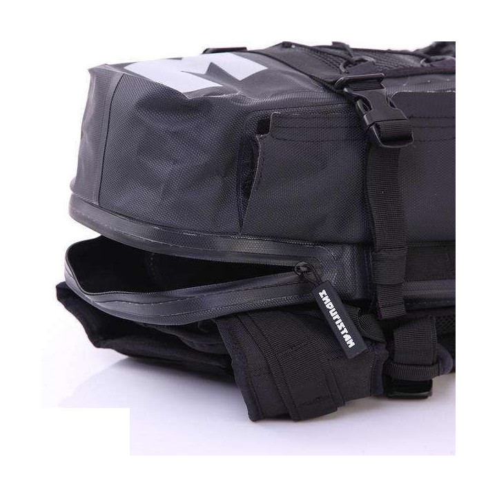 Enduristan HURRICANE 25-liter motorcycle backpack + Hydrapak