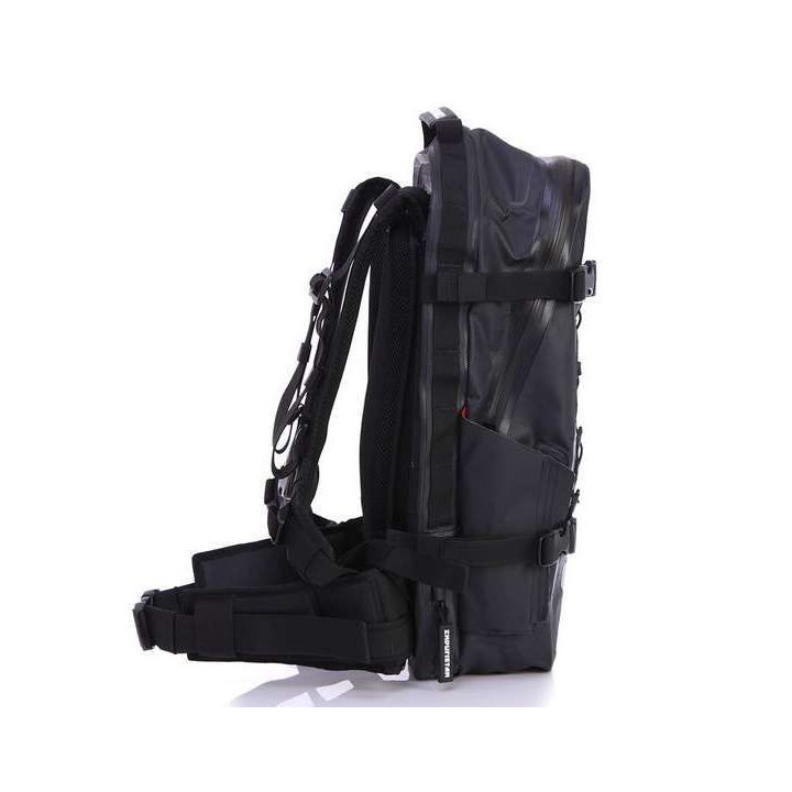 Enduristan HURRICANE 25-liter motorcycle backpack + Hydrapak