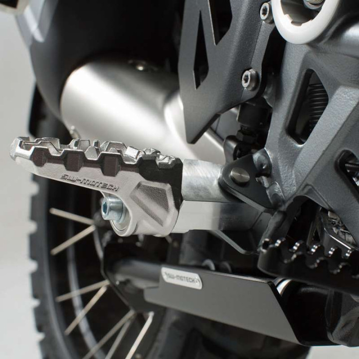 SW-Motech EVO footrests Yamaha XT660Z Ténéré/R/X
