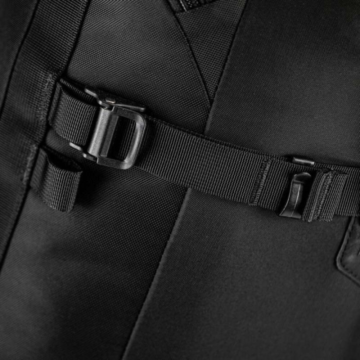 Kriega R22 motorcycle backpack