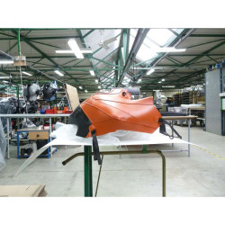 Bagster tank mat vermilion/gold stripes (1591D) Moto Guzzi V7