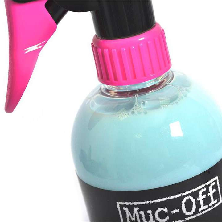 Spray de protection moto Muc-Off MATT FINISH DETAILER 250 ml