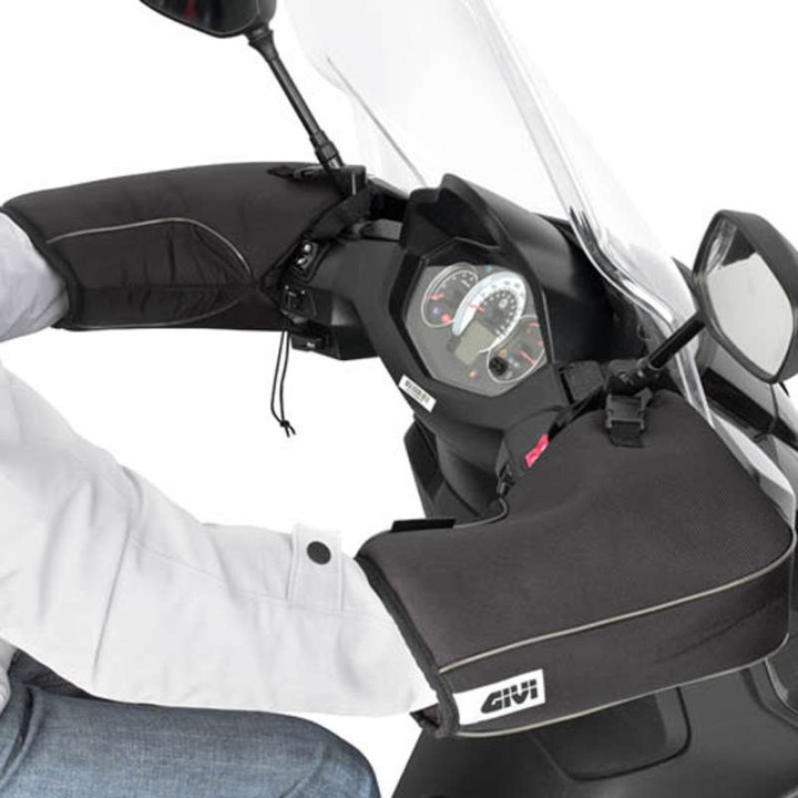 Givi TM418 universal scooter muffs