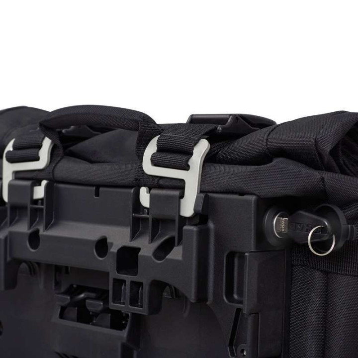 Shad TERRA TR40 2x32 liter pannier kit + TRANSALP 750 brackets