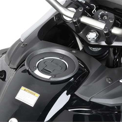 Bride Givi TANKLOCK BF01 pour Suzuki
