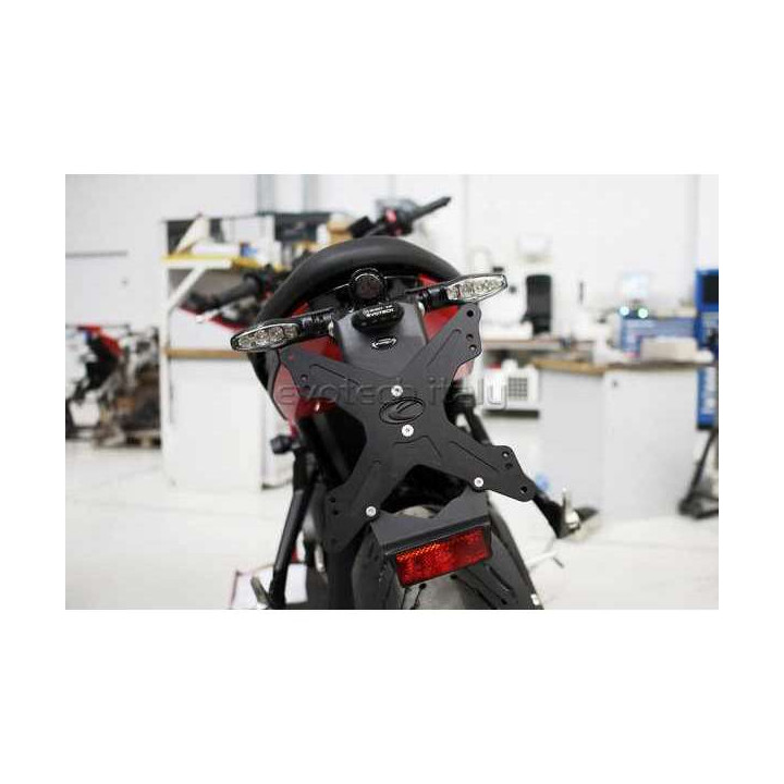 Support de plaque Evotech (ESTR-0713) TRIUMPH TRIDENT 660