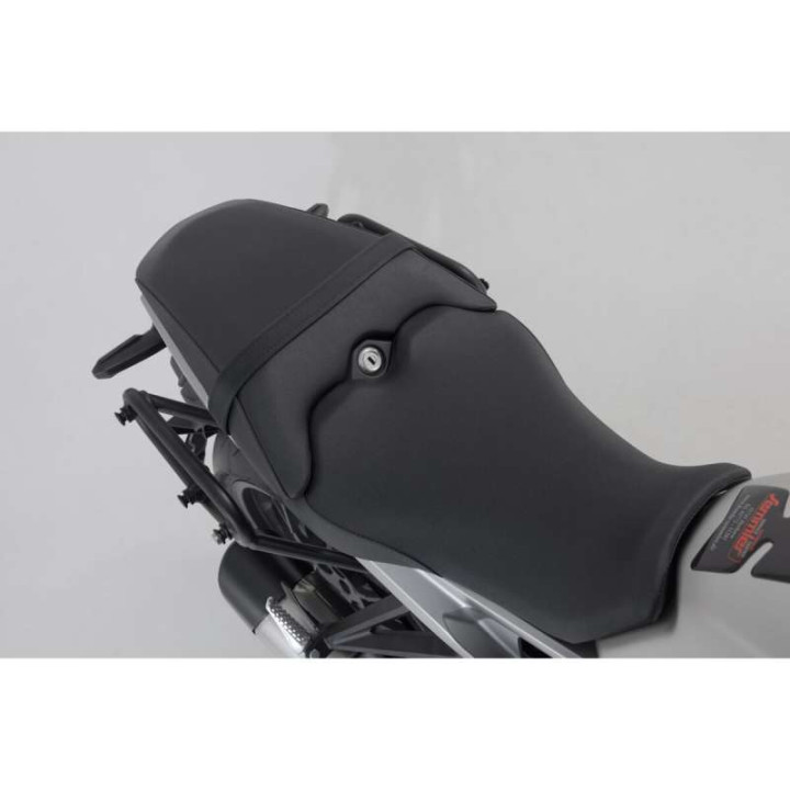SW-Motech LEGEND GEAR LC1/LC2 panniers + SLC Honda CB1000R Neo Sports Café spacers