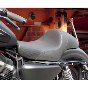 Selle confort Saddlemen AMERICANO CAFE MODERN Harley-Davidson SPORTSTER XL883/1200 04- (réservoir 3,3 gallons)