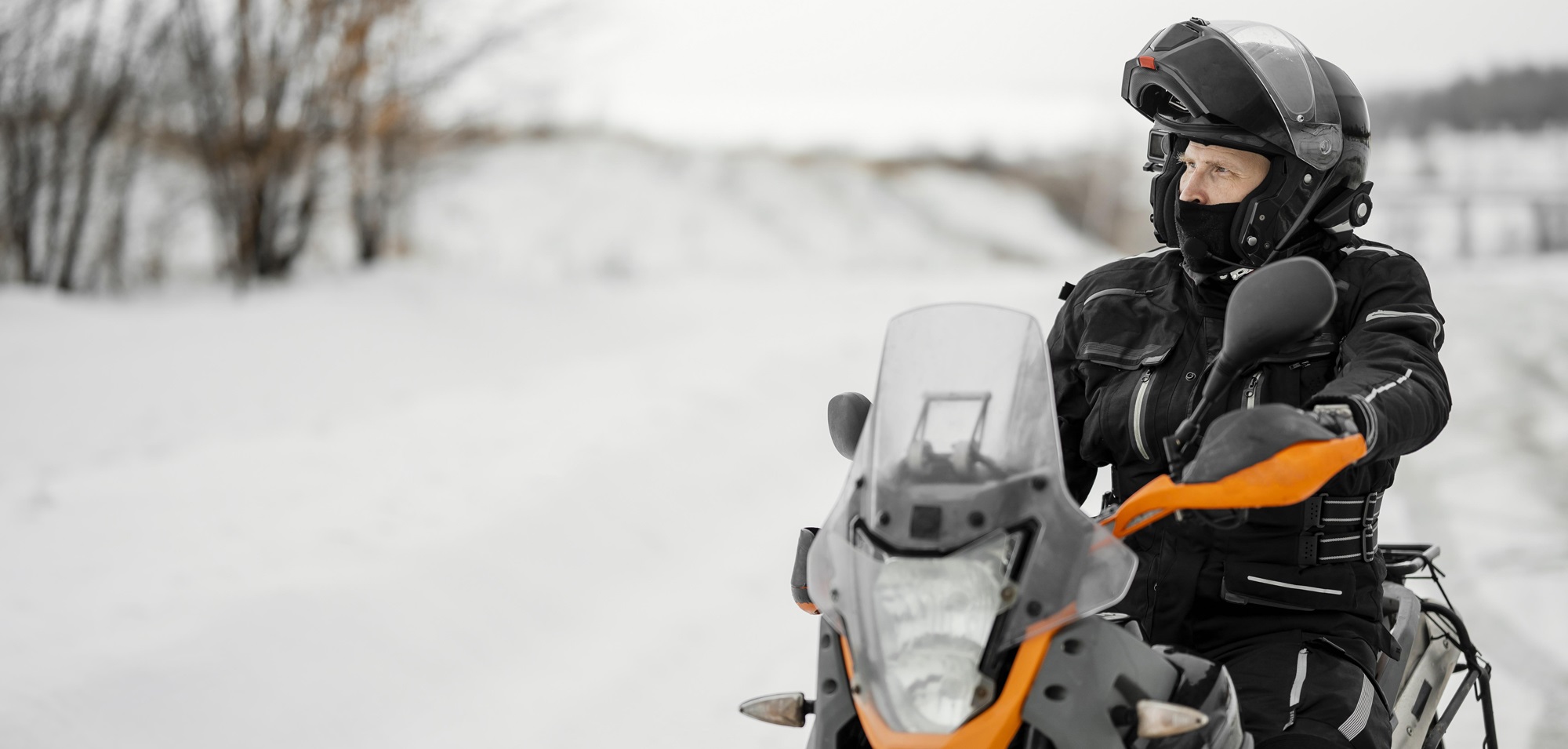 How to choose your motorcycle choker? Our selection for summer, mid-season and winter