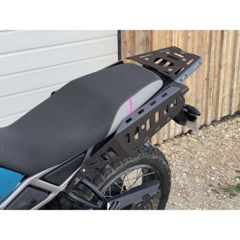 Écarteurs de sacoches cavalières + rack alu Motoboxer MT 450 Écarteurs de sacoches cavalières + rack alu Motoboxer MT 450
