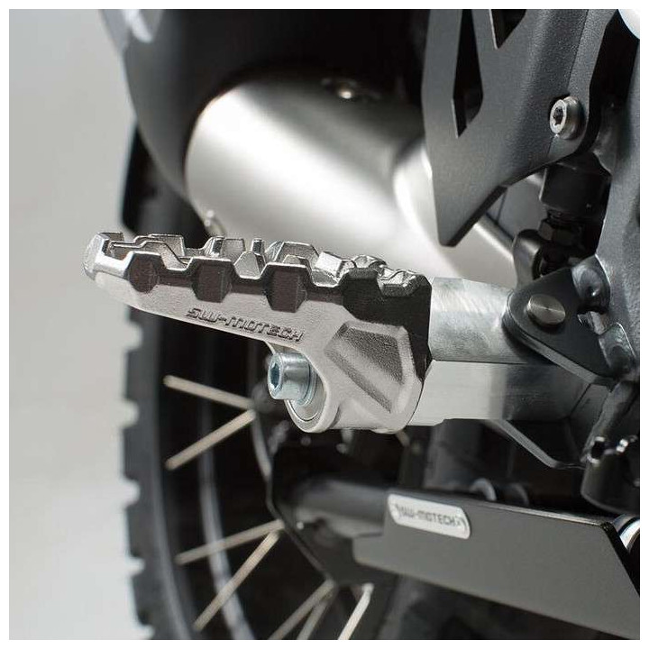 Repose-pieds SW-Motech EVO Triumph Tiger 1200 (FRS.11.112.10400)