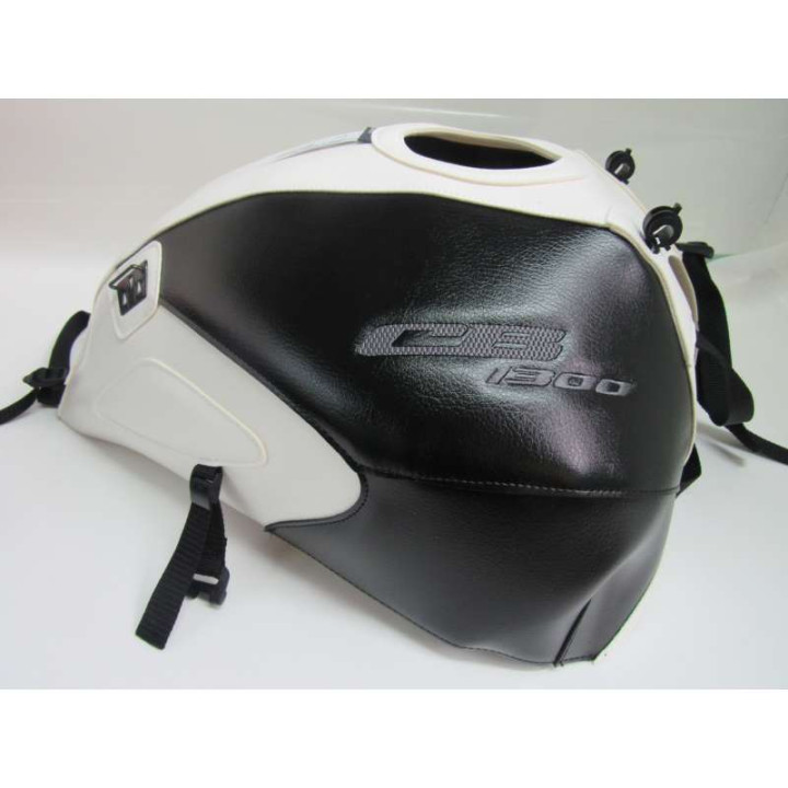 Tapis de réservoir Bagster blanc/noir (1467F) Honda CB1300 Big One/CB1300 S Tapis de réservoir Bagster blanc/noir (1467F) Honda CB1300 Big One/CB1300 S