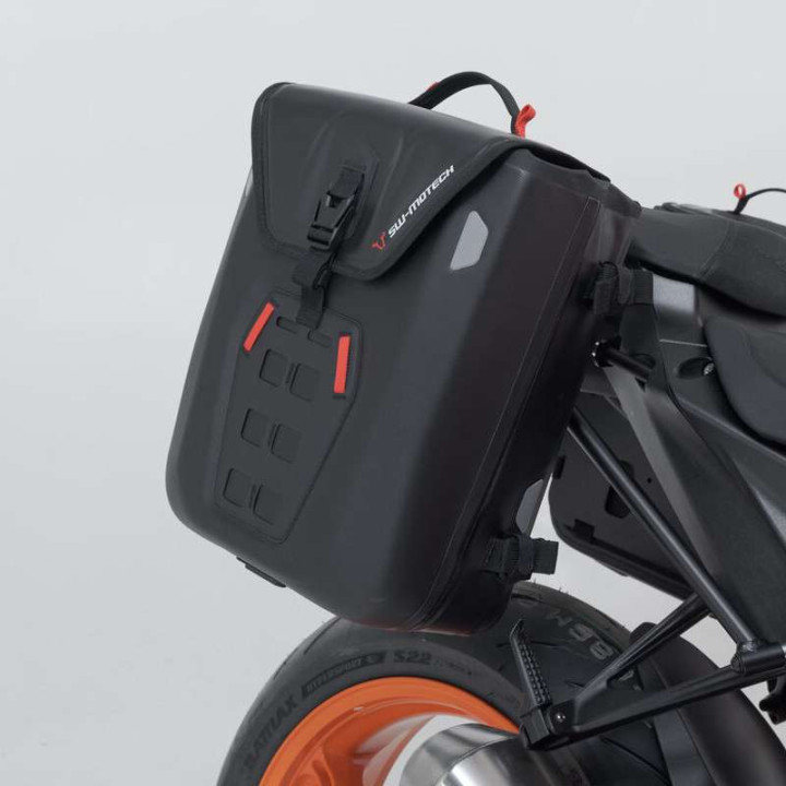 SW-Motech SysBag WP M/M pannier kit KTM Super Duke R (BC.SYS.04.915.31100/B)