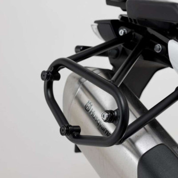 Ecarteur droit SW-Motech SLC Husqvarna Norden 901 ABS (HTA.03.992.11000)
