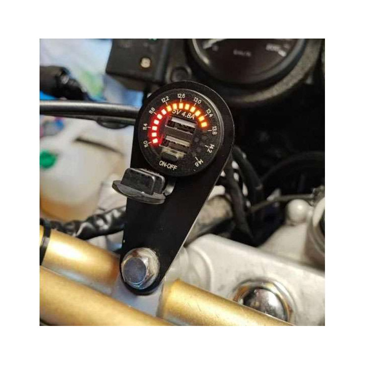 Support vis M8 pour prise 12v / USB