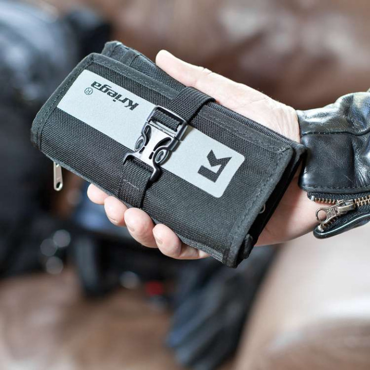Kriega wallet