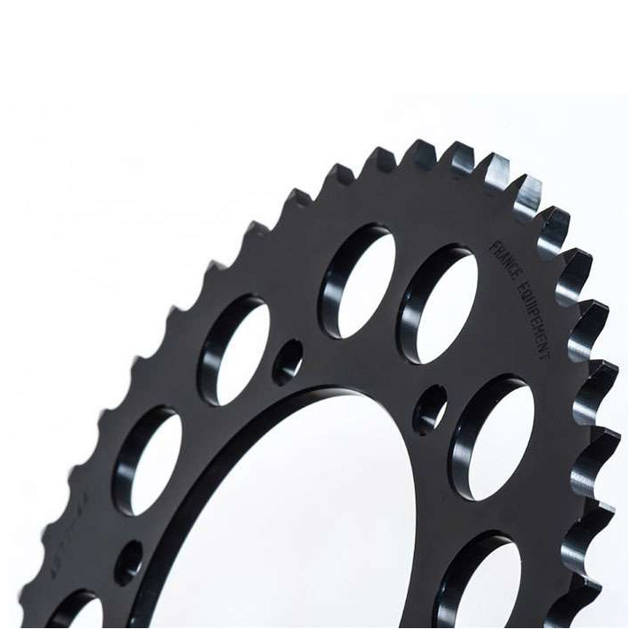 Couronne alu France Equipement 43 dents pas 520 type 4577 Couronne alu France Equipement 43 dents pas 520 type 4577