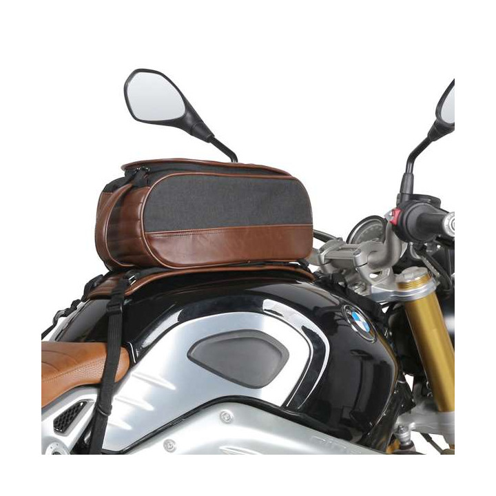 Shad SR18 8-liter tank bag 
