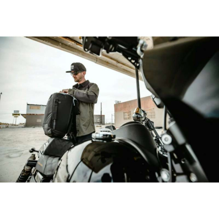 Icon SQUAD 4 motorcycle backpack