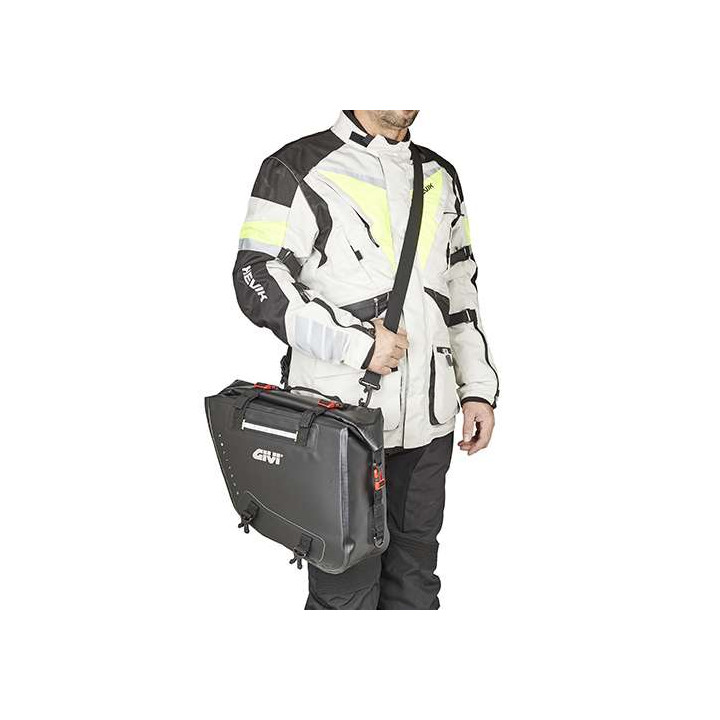 Sacoches cavalières Givi GRT718 CANYON 2x15 litres