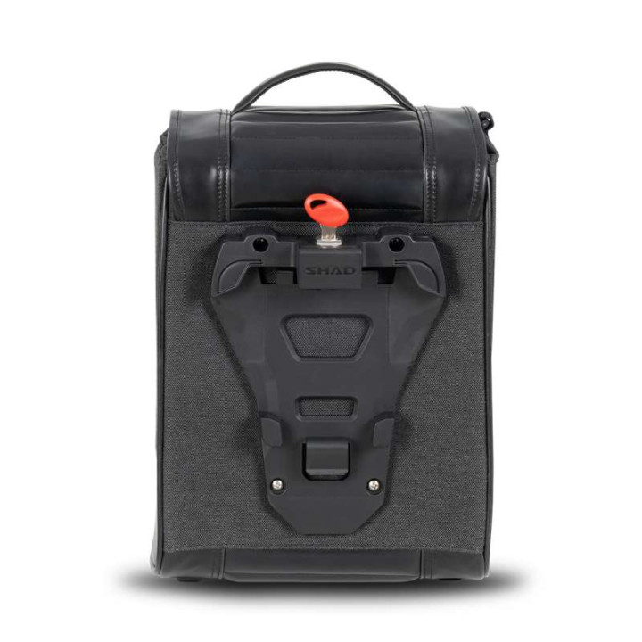 Shad SR38 BLACK pannier kit + spacers (M0SM62SR) SEIMMEZZO 650 SCR/STR Shad SR38 BLACK pannier kit + spacers (M0SM62SR) SEIMMEZZO 650 SCR/STR