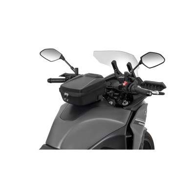 Shad CLICK SYSTEM E09C 5-liter tank bag Shad CLICK SYSTEM E09C 5-liter tank bag