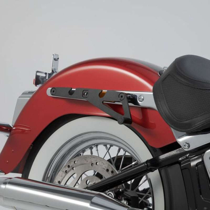SW-Motech LH LEGEND GEAR Harley SOFTAIL Deluxe 17-20 suitcase kit