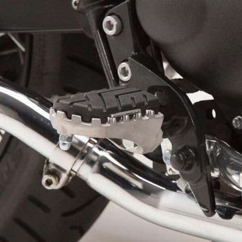 Repose-pieds SW-Motech ION Triumph Bonneville T100/Street Scrambler (FRS.11.011.10201/S) Repose-pieds SW-Motech ION Triumph Bonneville T100/Street Scrambler (FRS.11.011.10201/S)