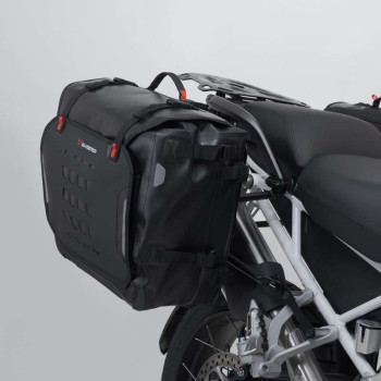 Kit sacoches SW-Motech SysBag WP L/L Triumph Tiger 1200 Rally Pro/Tiger 1200 GT Explorer (BC.SYS.11.905.21100/B) Kit sacoches SW-Motech SysBag WP L/L Triumph Tiger 1200 Rally Pro/Tiger 1200 GT Explorer (BC.SYS.11.905.21100/B)