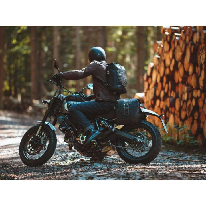 SW-Motech LEGEND GEAR LR1 17.5L saddle bag