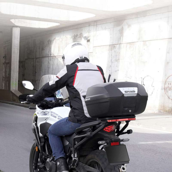 Shad SH44 motorcycle top case Shad SH44 motorcycle top case