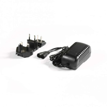 Chargeur de batterie MACNA 7V