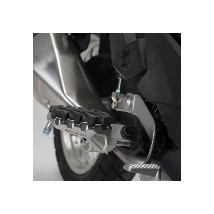 SW-Motech EVO footrests Kawasaki VERSYS 300/650/1000