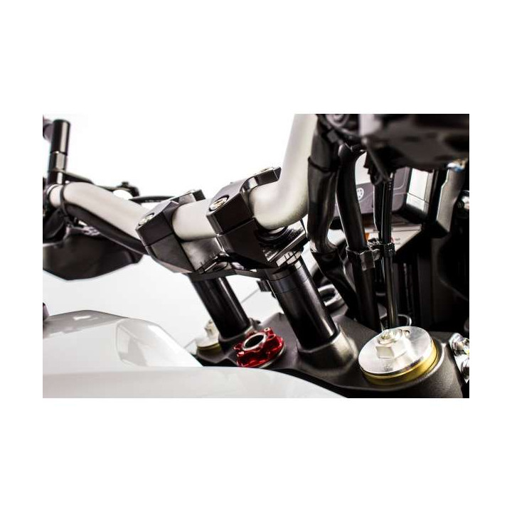 Booster seat with adjustable offset GILLES TOOLING (2DGT-06-B) Booster seat with adjustable offset GILLES TOOLING (2DGT-06-B)