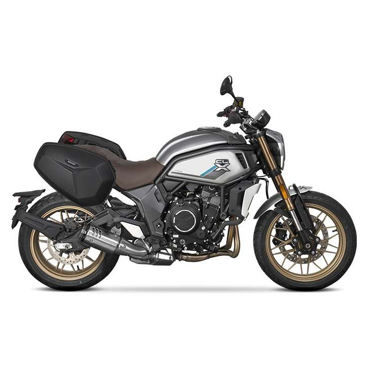 Sacoches cavalières Shad E48SR + écarteurs CL-X HERITAGE 700 (C0CL71SR) Sacoches cavalières Shad E48SR + écarteurs CL-X HERITAGE 700 (C0CL71SR)