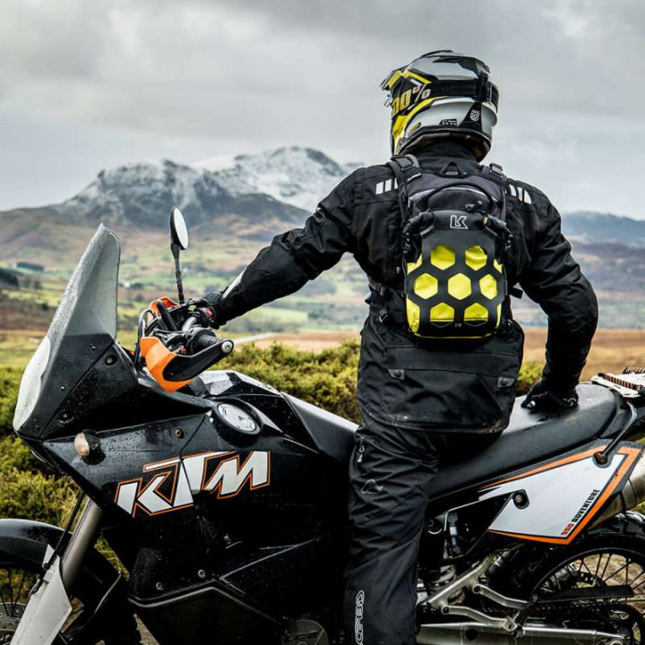 Kriega TRAIL 9 Lime motorcycle backpack