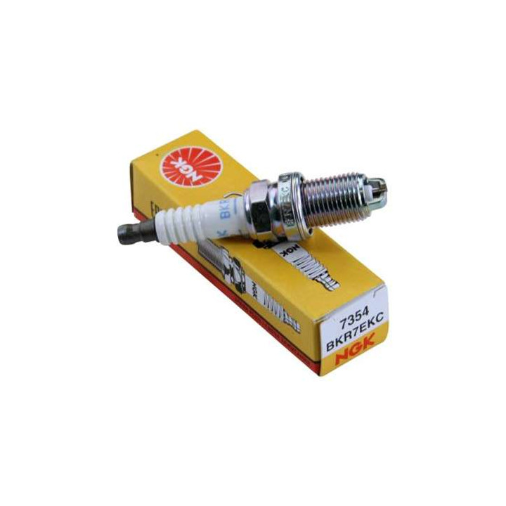 Standard spark plug NGK BKR7EKC