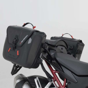 Kit sacoches SW-Motech SysBag WP M/S Honda CB750 Hornet (BC.SYS.01.971.31000/B) Kit sacoches SW-Motech SysBag WP M/S Honda CB750 Hornet (BC.SYS.01.971.31000/B)