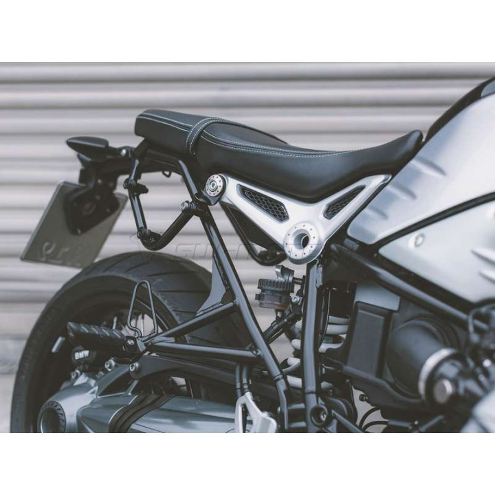 SW-Motech LEGEND GEAR LC1/LC2 rider bags + SLC BMW R NINE T spacers