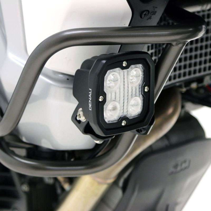 Kit for mounting DENALI lights on crash bars and 21-29mm chassis