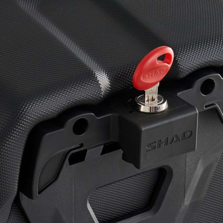 Shad E48SR 2x15 liter motorcycle panniers Shad E48SR 2x15 liter motorcycle panniers