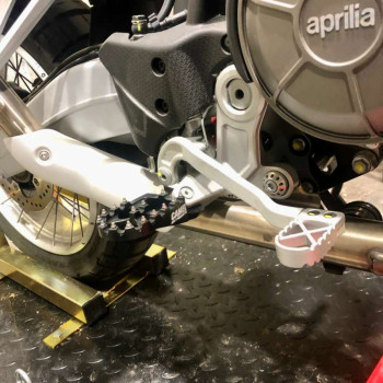 Repose-pieds Traction Pegs CAMEL ADV TUAREG 660 (BF-06)