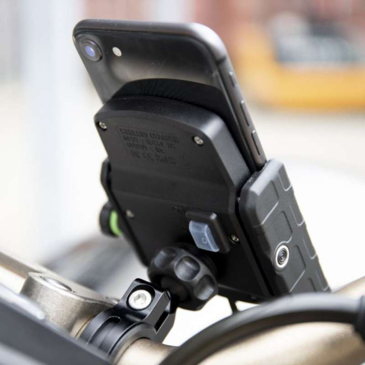 Myra 15W Qi Fast Charging induction smartphone holder