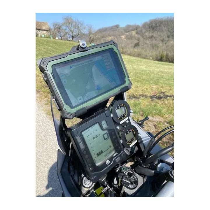 Platine de décalage compteur (écran N&B) Motoboxer Yamaha Ténéré 700 Platine de décalage compteur (écran N&B) Motoboxer Yamaha Ténéré 700