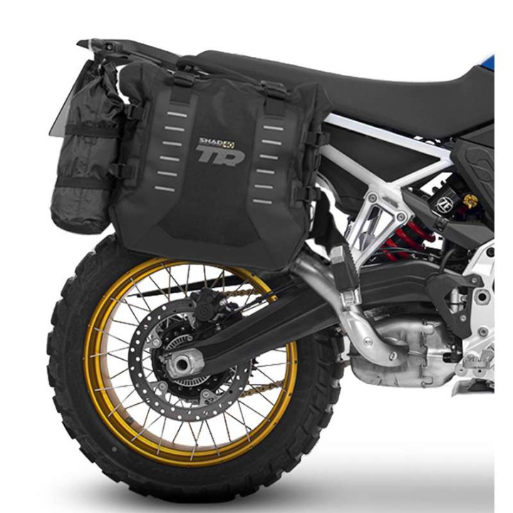 Shad TERRA TR40 2x32 liter pannier kit + brackets BMW F900GS Shad TERRA TR40 2x32 liter pannier kit + brackets BMW F900GS