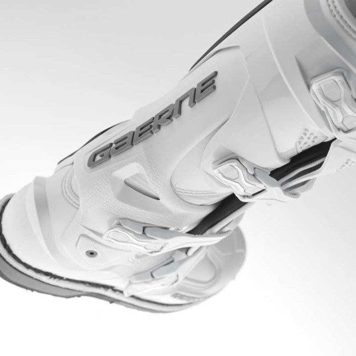 Gaerne SG22 WHITE motorcycle boots Gaerne SG22 WHITE motorcycle boots