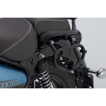 Sacoches cavalières SW-Motech LEGEND GEAR LC2 Black Edition + écarteurs SLC Royal Enfield Meteor
